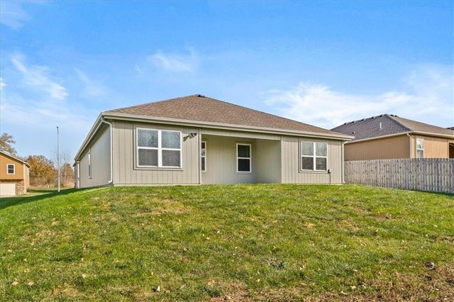 21814 Franklin Street, Spring Hill, KS 66083