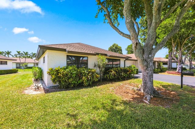 4863 Dovewood Terrace, Boynton Beach, FL 33436