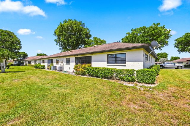 4863 Dovewood Terrace, Boynton Beach, FL 33436