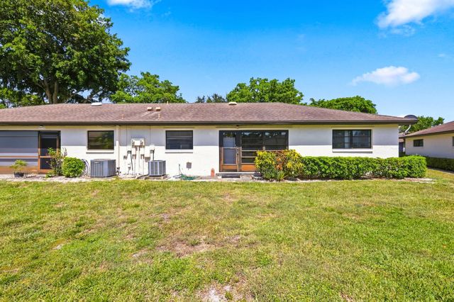 4863 Dovewood Terrace, Boynton Beach, FL 33436