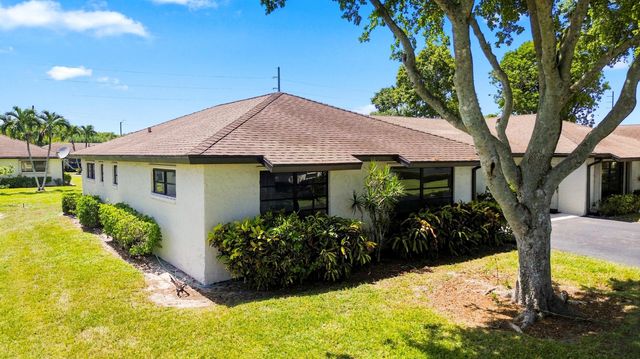 4863 Dovewood Terrace, Boynton Beach, FL 33436
