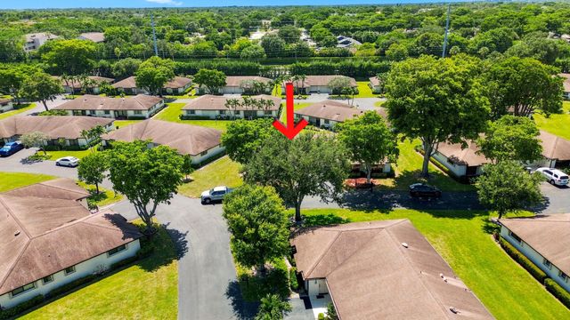4863 Dovewood Terrace, Boynton Beach, FL 33436