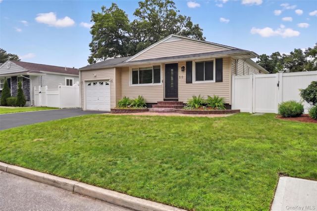 50 Lantern Street, Huntington, NY 11743