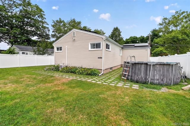 50 Lantern Street, Huntington, NY 11743