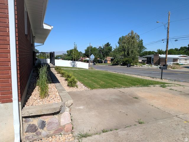 360 E 400 N, Centerville, UT 84014