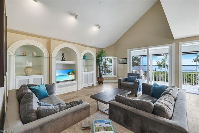 21500 - 21504 Indian Bayou DR, Fort Myers Beach, FL 33931