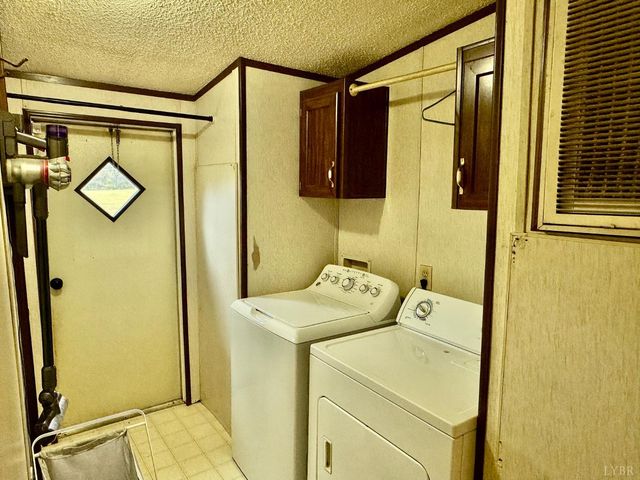 6223 Joppa Mill Rd, Moneta, VA 24121