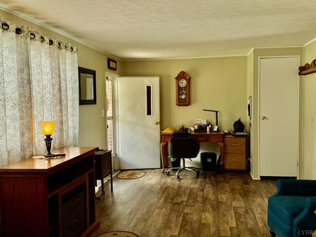 6223 Joppa Mill Rd, Moneta, VA 24121