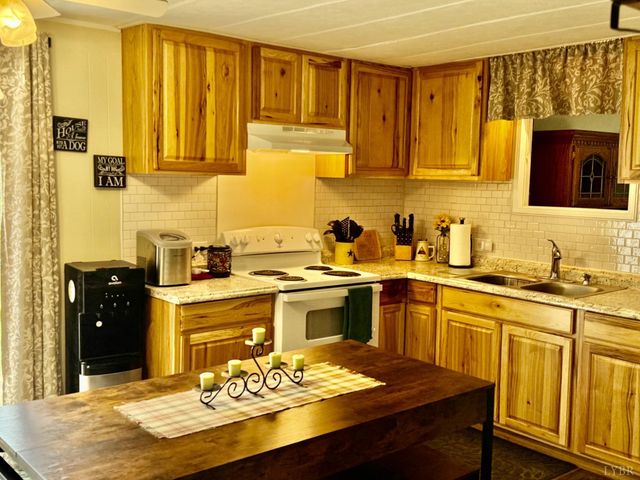 6223 Joppa Mill Rd, Moneta, VA 24121