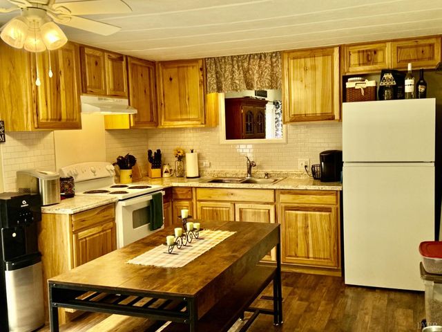 6223 Joppa Mill Rd, Moneta, VA 24121