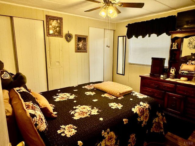 6223 Joppa Mill Rd, Moneta, VA 24121