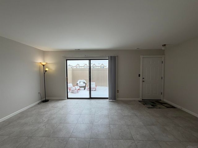 50470 Bay Run Drive, Chesterfield, MI 48047