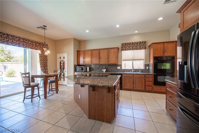 5290 La Terra Avenue, Pahrump, NV 89061