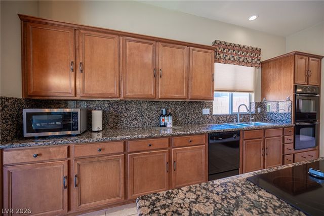 5290 La Terra Avenue, Pahrump, NV 89061