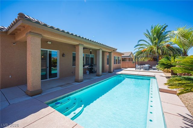 5290 La Terra Avenue, Pahrump, NV 89061