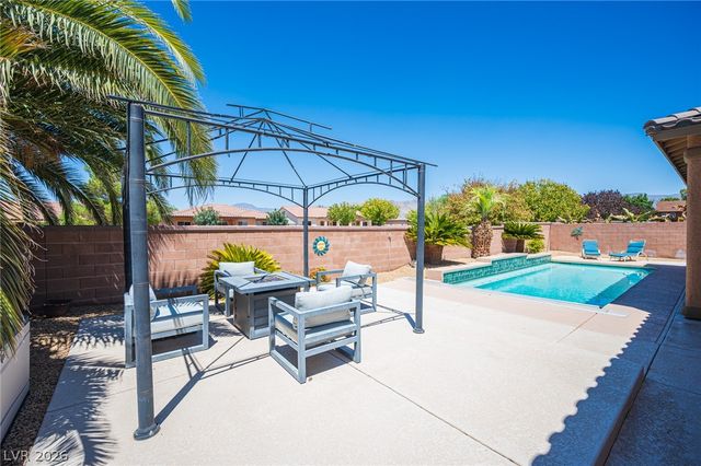 5290 La Terra Avenue, Pahrump, NV 89061