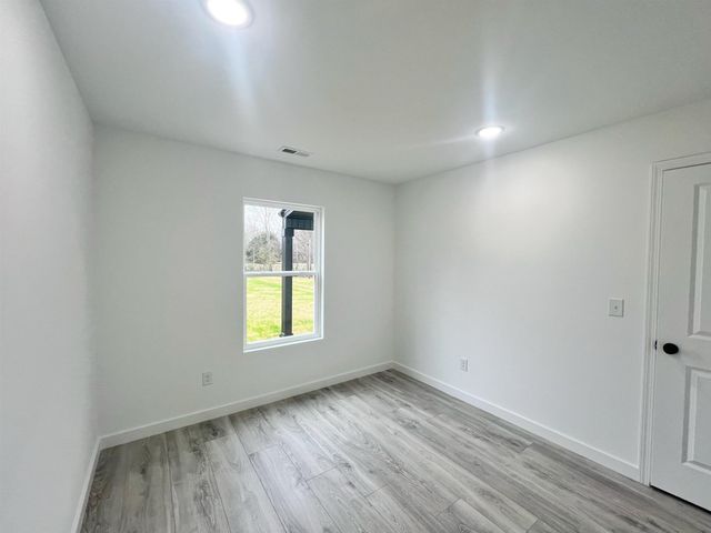 285/287 Scenic Avenue, Campobello, SC 29322