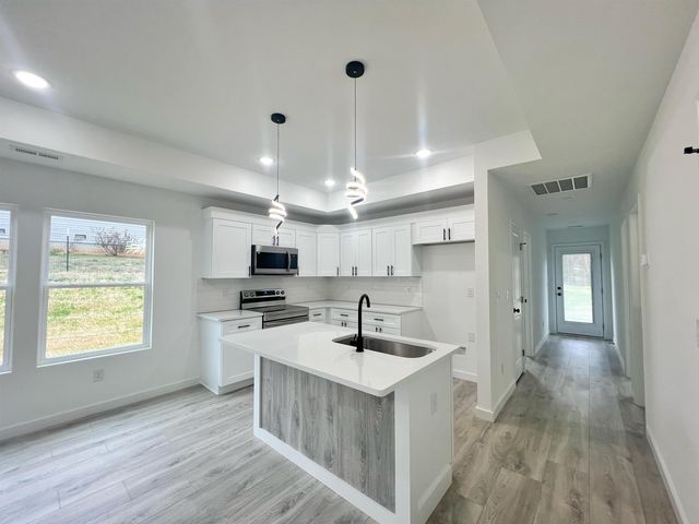 285/287 Scenic Avenue, Campobello, SC 29322