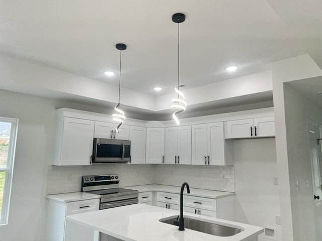 285/287 Scenic Avenue, Campobello, SC 29322