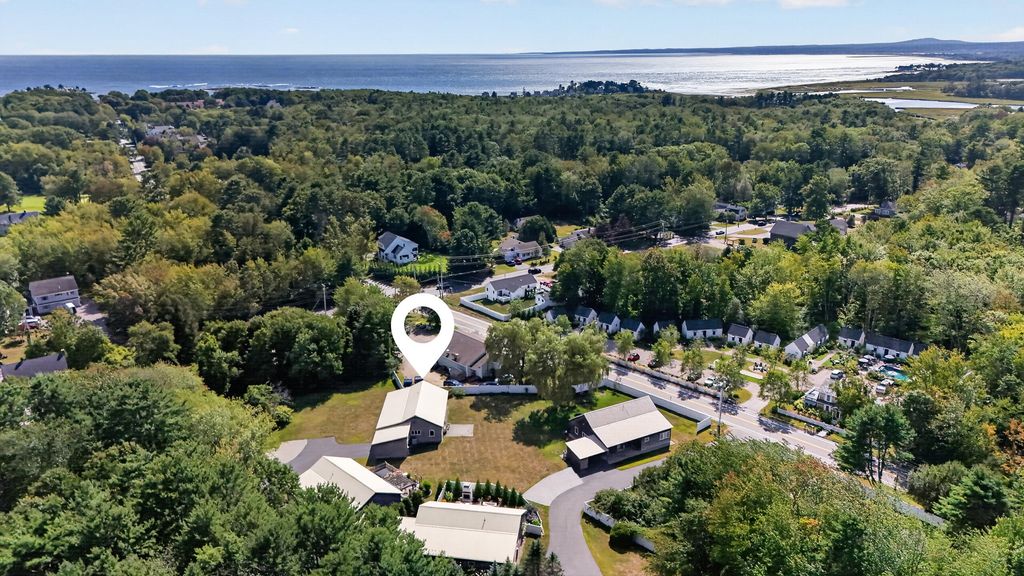 7 Pebble Lane 4, Kennebunk, ME 04043 — exterior