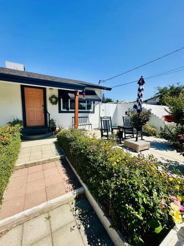 822 N Acacia Ave, Ripon, CA 95366