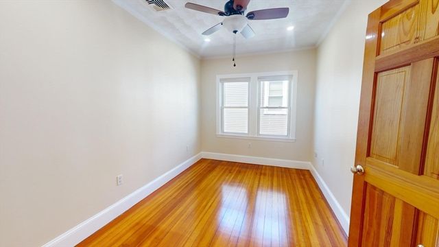 200 Hyde Park Ave 3, Boston, MA 02130