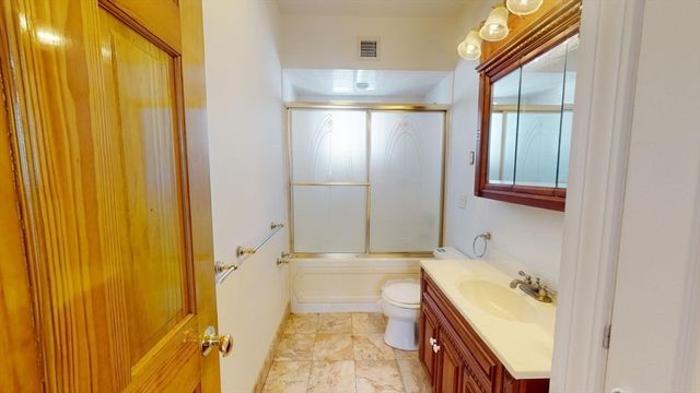 200 Hyde Park Ave 3, Boston, MA 02130