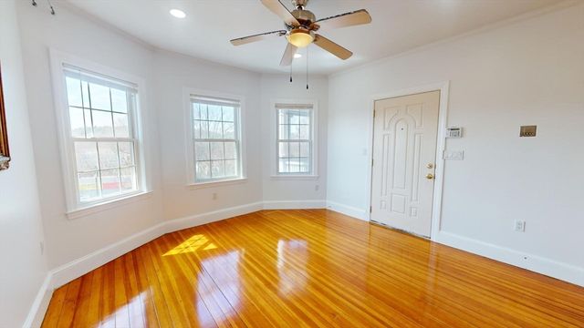 200 Hyde Park Ave 3, Boston, MA 02130