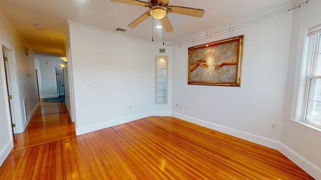 200 Hyde Park Ave 3, Boston, MA 02130