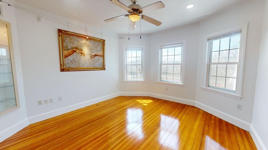 200 Hyde Park Ave 3, Boston, MA 02130