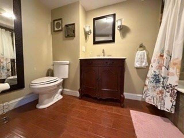 23 Floyd St, Billerica, MA 01821