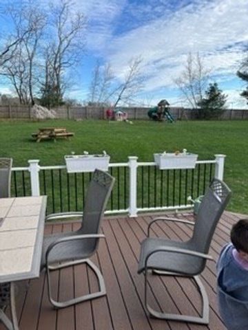 23 Floyd St, Billerica, MA 01821