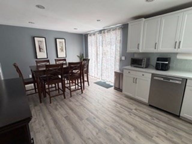 23 Floyd St, Billerica, MA 01821