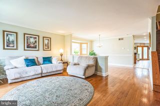 1049 RYANS CIR, Glenside, PA 19038