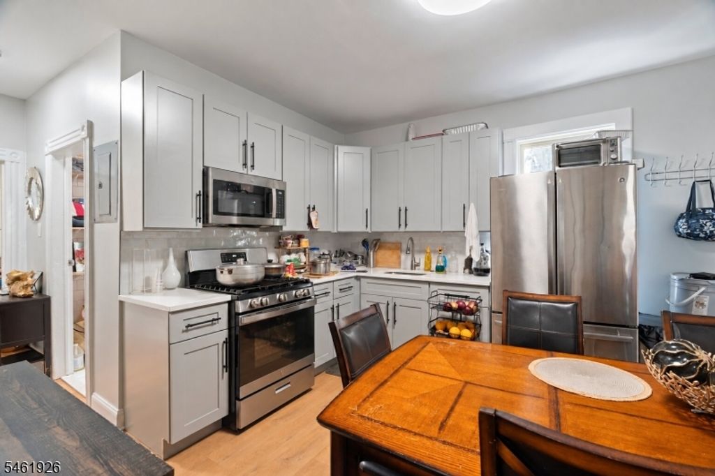 144 Spring St, Paterson City, NJ 07501 — photo 4