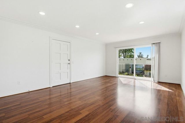 725 E 4th Ave Unit G, Escondido, CA 92025