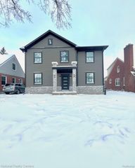 10024 Borgman Avenue, Huntington Woods, MI 48070