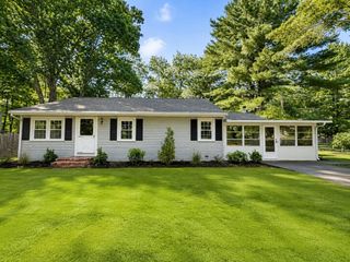47 Starr Rd, Bridgewater, MA 02324