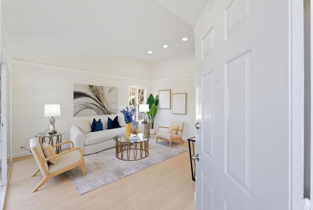 1567 Thornbriar Drive, San Jose, CA 95131