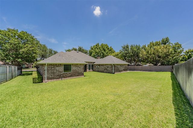 1057 Oak Valley Court, Keller, TX 76248