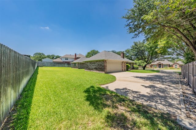 1057 Oak Valley Court, Keller, TX 76248