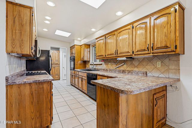 4621 FAIRBANKS Drive, El Paso, TX 79924