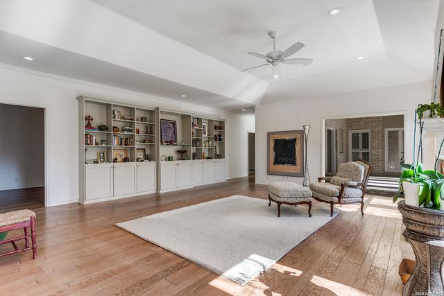 27 Cheshire, San Antonio, TX 78218