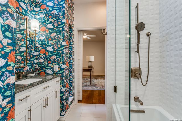 27 Cheshire, San Antonio, TX 78218