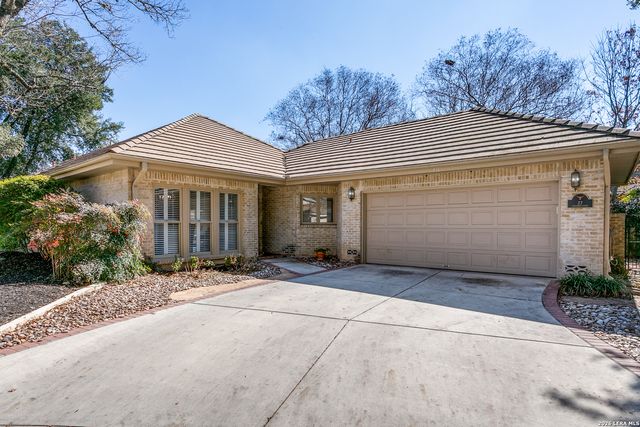 27 Cheshire, San Antonio, TX 78218