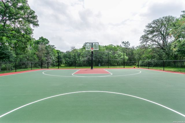 27 Cheshire, San Antonio, TX 78218