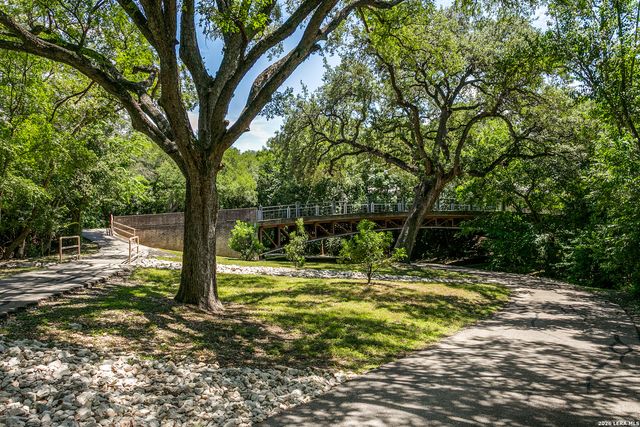 27 Cheshire, San Antonio, TX 78218
