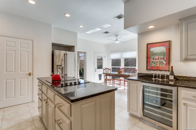 27 Cheshire, San Antonio, TX 78218