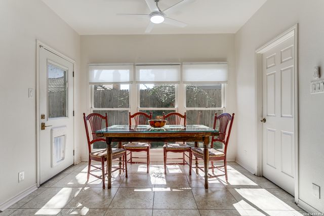 27 Cheshire, San Antonio, TX 78218