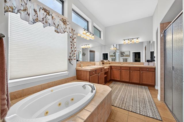9941 Grandview Drive, Denton, TX 76207
